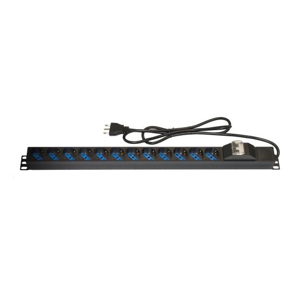 Link multipresa verticale a 12 porte per armadi rack con interruttore magnetotermico