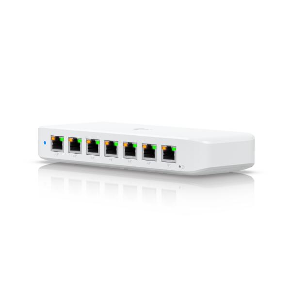 Ubiquiti Ultra, Gestito, L2, Gigabit Ethernet (10/100/1000), Power over Ethernet (PoE), montaggio a parete