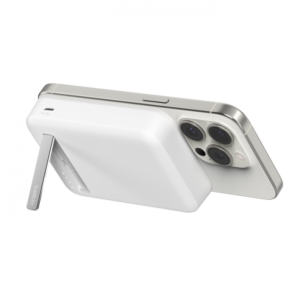 Belkin BoostCharge Pro - Power Bank induttivo - magnetico con Qi2 - 10000 mAh - 15 Watt - Ricarica rapida, PD - 2 punti di connessione in uscita (magnetico, USB-C a 24 pin)