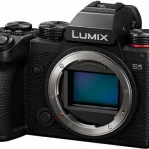 Panasonic Lumix DC-S5 - Digitalkamera - spiegellos - 24,2 MPix - Vollbild - 4K / 60 BpS - nur Gehäuse - Wi-Fi, Bluetooth - Schwarz (DC-S5E-K)