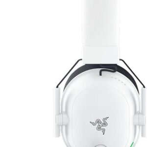 Razer BlackShark V2 HyperSpeed - Headset - ohrumschließend - Bluetooth / 2,4 GHz Funkfrequenz - kabellos, kabelgebunden - USB-A, Adapter USB-C via Bluetooth - Geräuschisolierung - weiß (RZ04-04960200-R3M1)