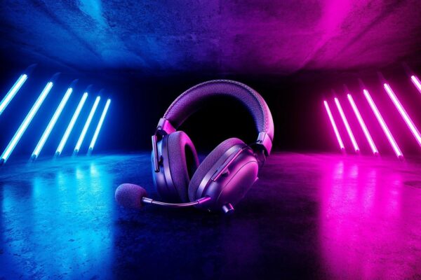 Razer BlackShark V2 Pro for Xbox - Headset - ohrumschließend - Bluetooth / 2,4 GHz Funkfrequenz - kabellos - USB-C - Geräuschisolierung - Schwarz (RZ04-04530300-R3M1)