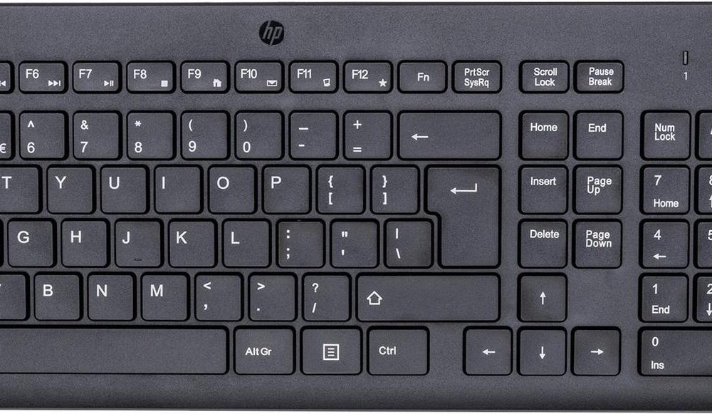 HP 220 - Tastatur - kabellos - 2,4 GHz - QWERTY - International Englisch - Schwarz - recycelbare Verpackung (805T2AA#ABB)