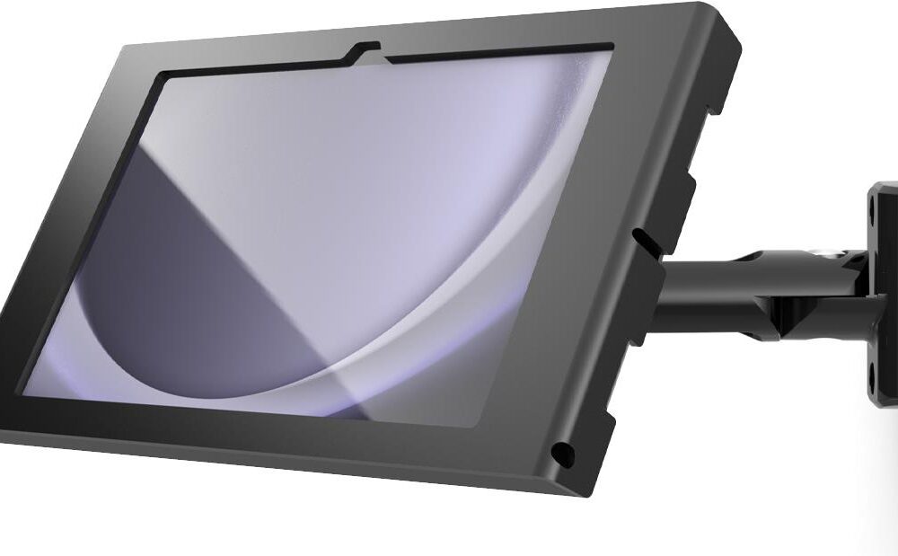 Compulocks Galaxy Tab S9/S9FE 10,9" Apex Enclosure Swing Wall Mount Black - Befestigungskit - swing arm, exposed front/back camera and sensors - für Tablett - verriegelbar - Metallrahmen - Schwarz - Bildschirmgröße: 27,7 cm (10,9") - Wandmontage - für Samsung Galaxy Tab S9 FE (827B109GAPXB)