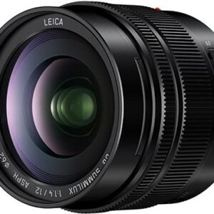 Panasonic Leica DG Summilux 12mm f/1.4 Weitwinkel Objektiv (H-X012) Bajonett: Micro Four Thirds - Weitwinkel Festbrennweite Objektiv - Festbrennweite: 12 mm, Lichtstärke: f/1.4 - Filtergewinde: 62 mm, Naheinstellgrenze: 20 cm - Gewicht: 335 g, Staub-/Spritzwasserschutz (H-X012E)