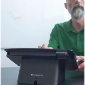Compulocks Space AV Capsule iPad 10.2"  Kiosk - Befestigungskit (Gehäuse, Basis) - für Tablett (25° Betrachtungswinkel) - verriegelbar - Stahl, hochwertiges Aluminium - Schwarz - Bildschirmgröße: 25,9 cm (10.2") - Montageschnittstelle: 100 x 100 mm - Wandmontage, Thekenbereich - für Apple 10.2"  iPad (7. Generation, 8. Generation) (341B102IPDSB)