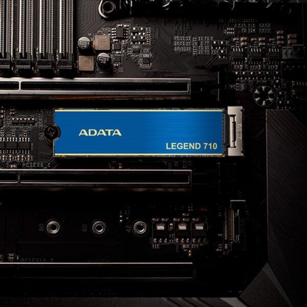ADATA Legend 710 - SSD - 2 TB - intern - M.2 2280 - PCIe 3.0 x4 (NVMe) - 256-Bit-AES - integrierter Kühlkörper