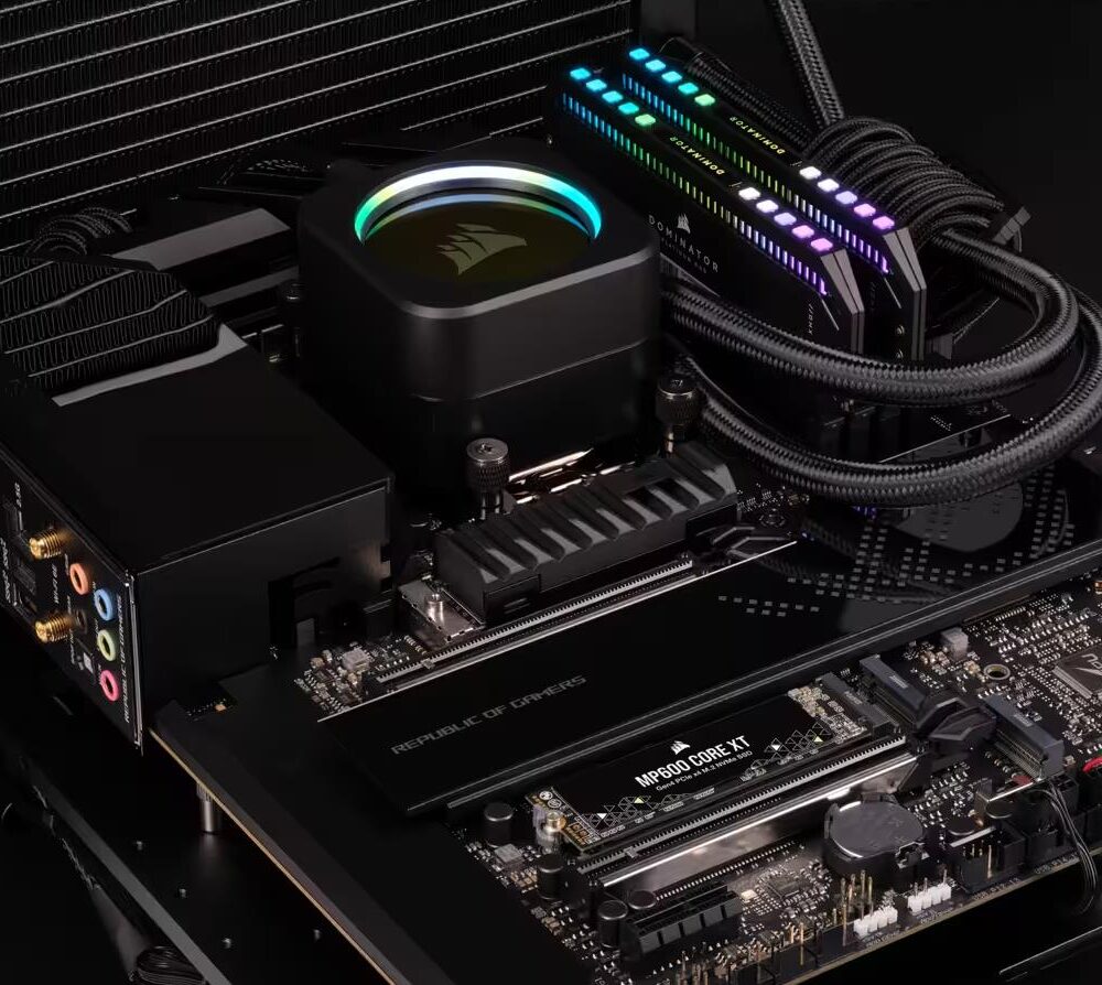 CORSAIR MP600 CORE XT - SSD - 2 TB - intern - M.2 2280 - PCIe 4.0 x4 (NVMe)