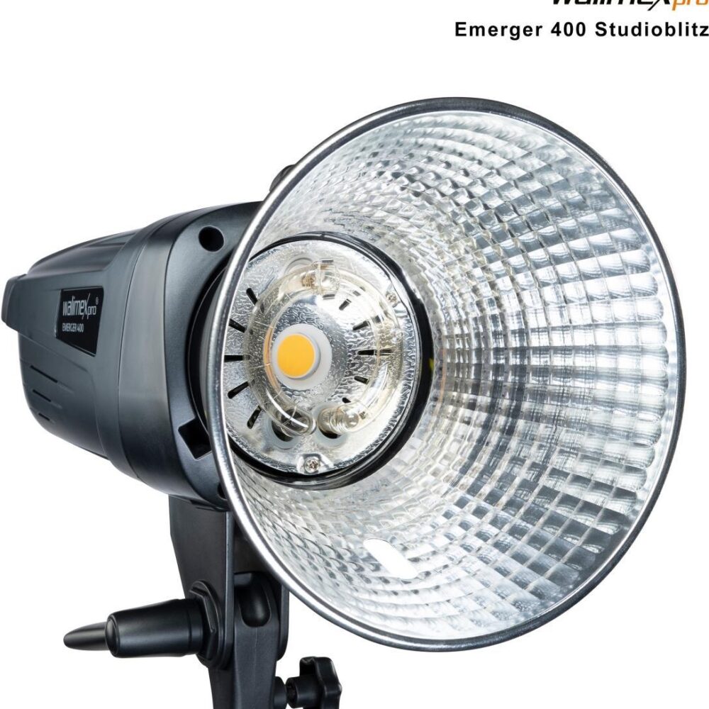 Walimex pro Emerger 400 Studioblitzleuchte - leistungsstarke Studio Blitzleuchte mit 2,4 GHz Empfänger, 400 Ws, kurzer Wiederaufladezeit, LED-Einstelllicht, 16 Kanäle und 4 Gruppen, kompakt und mobil (1023357)