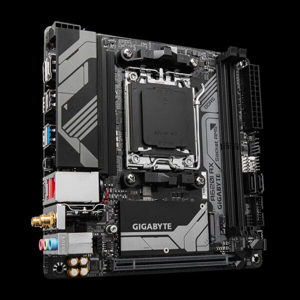 Gigabyte A620I AX - 1,0 - Motherboard - Mini-ITX - Socket AM5 - AMD A620 Chipsatz - USB 3,2 Gen 1, USB-C 3,2 Gen 1, USB 3,2 Gen 2 - 2,5 Gigabit LAN, Wi-Fi 6E, Bluetooth - Onboard-Grafik (CPU erforderlich) - HD Audio (8-Kanal) (A620I AX)