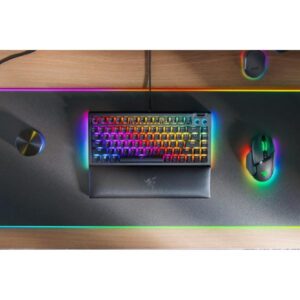 Razer BlackWidow V4 tastiera Giocare USB QWERTY Inglese US Nero (RAZER BLACKWIDOW V4 75% KEYBOARD ISO) - Versione UK