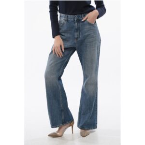 Cropped Fit Bootcut Denims with Delavè Design