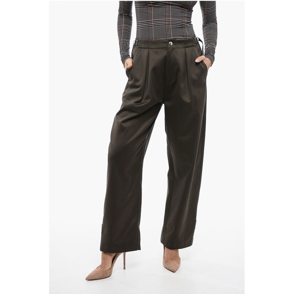 Pleated Baloon-Fit Pants with Half-Belt