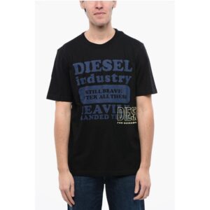 RED TAG Crew-Neck T-shirt T-JUST-N9 with Contrast Maxi Print