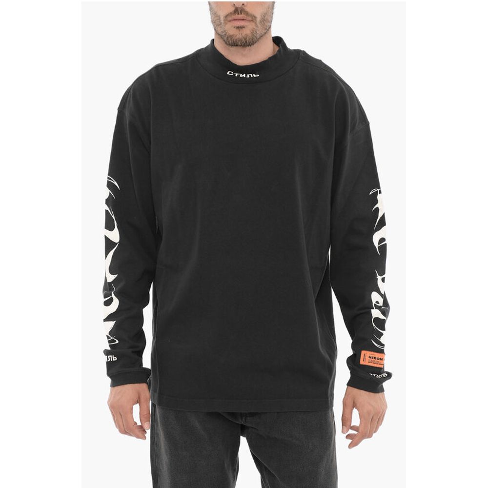Long Sleeved Turtle-neck T-Shirt