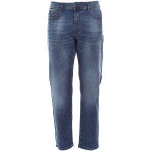 Chic Medium Wash Comfort Denim Jeans